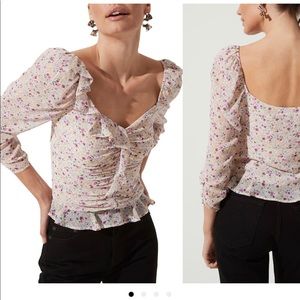 ASTR floral print blouse never worn, tags on